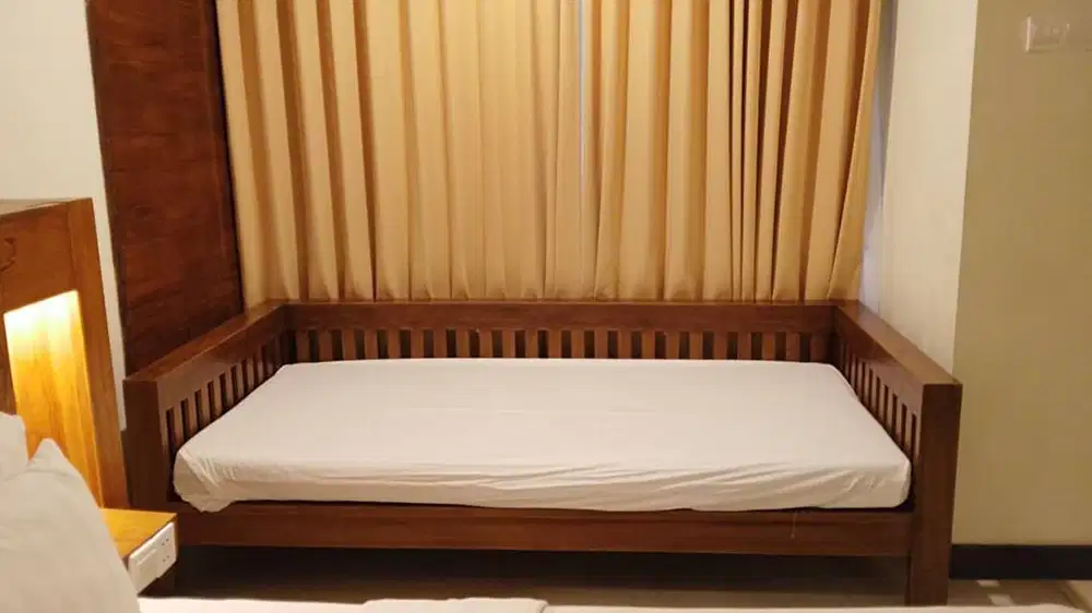 Bale-bale/Dipan Santai