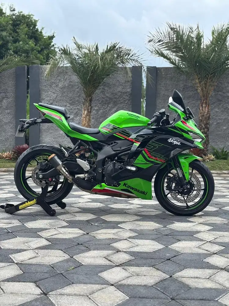 Kawasaki ZX 25RR ABS KRT 2024 Odo 1rb Nopol L Koko Motor