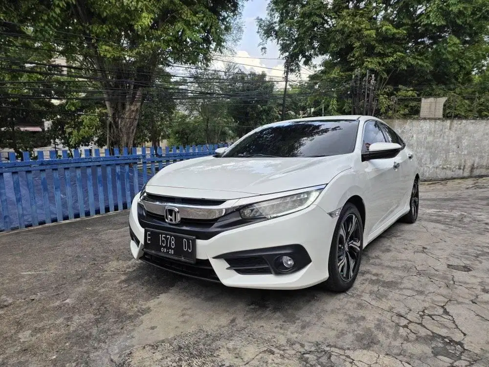 CIVIC 1.5 TURBO ES A/T 2016 (MATIC) brng spt baru plat E camry altis