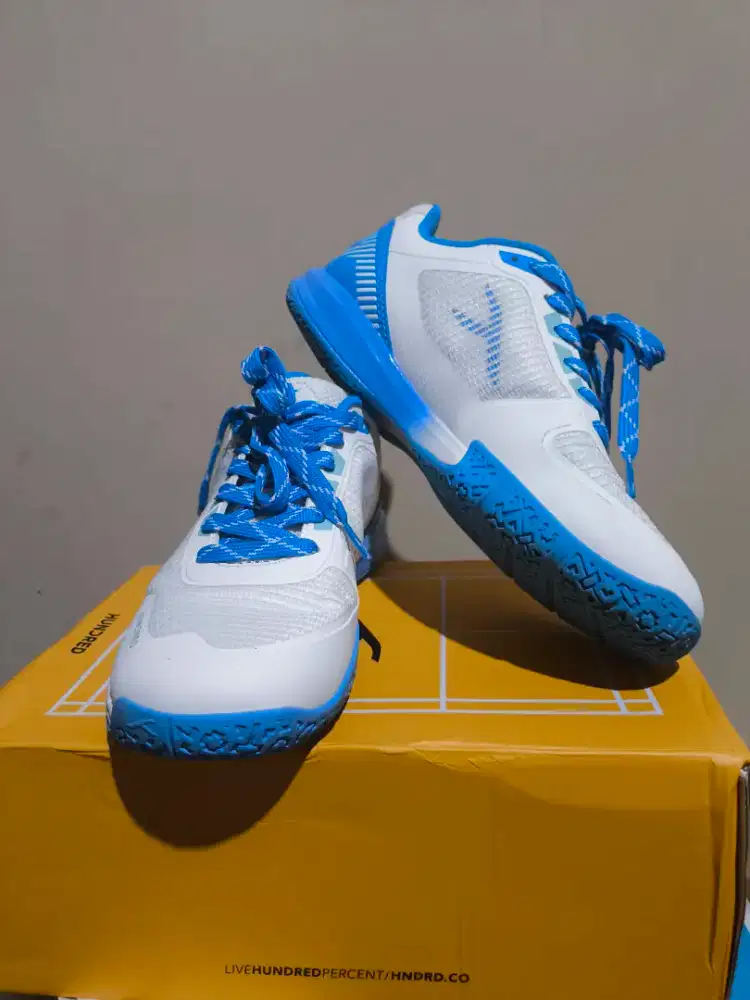 Sepatu Badminton Hundred Beast Max