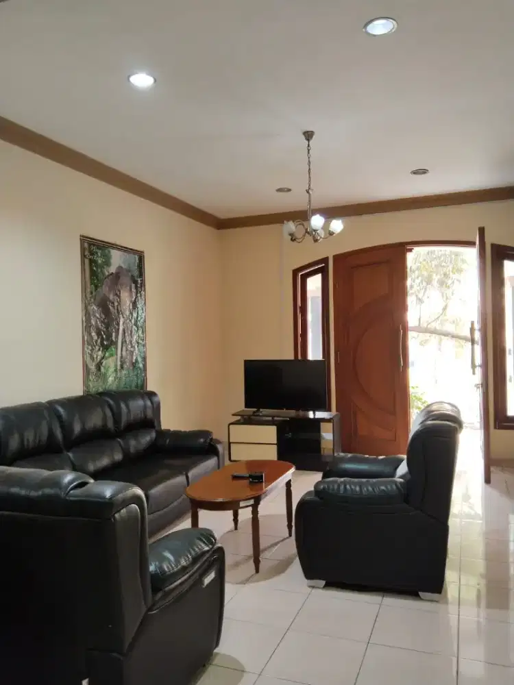 Dijual/disewakan di Graha Taman Bunga Bsb city