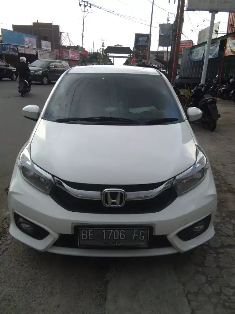 Jual mobil honda brio thn 2021 e cvt