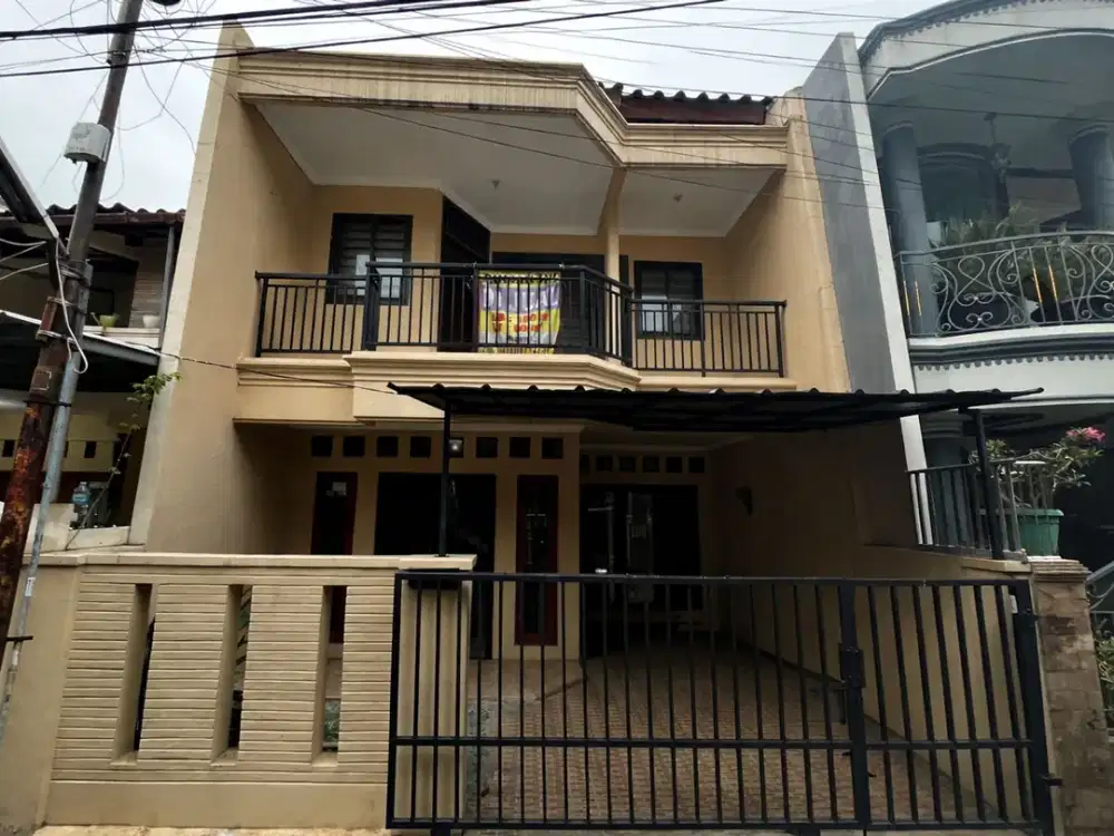 Rumah SHM Strategis 16 Menit ke Buaran Plaza Siap Huni J-38072