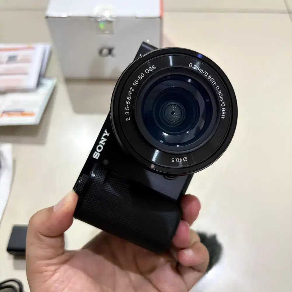 Kamera Sony ZV E10 - Second Like New