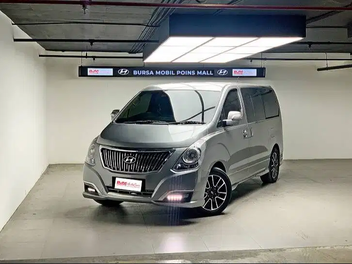 Hyundai H1 Royale Limited Bensin 2018 #BJM3#