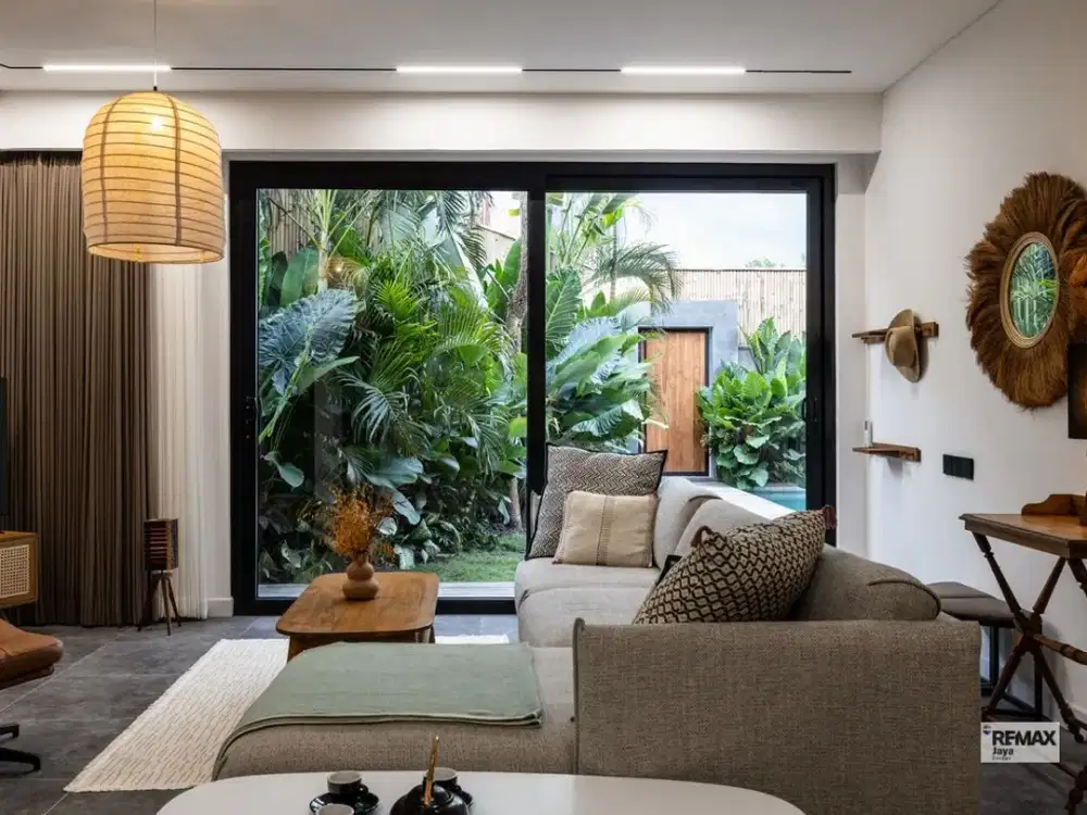 Premium 3 Bedroom Villa For Leasehold 25 Years In Batu Bolong, Canggu