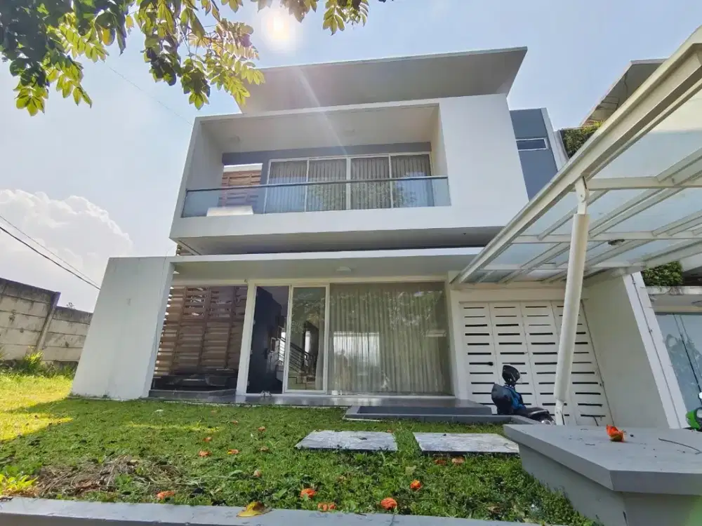 Rumah Villa Best View Area Sejuk di Kawasan Elite Dago Bandung Utara