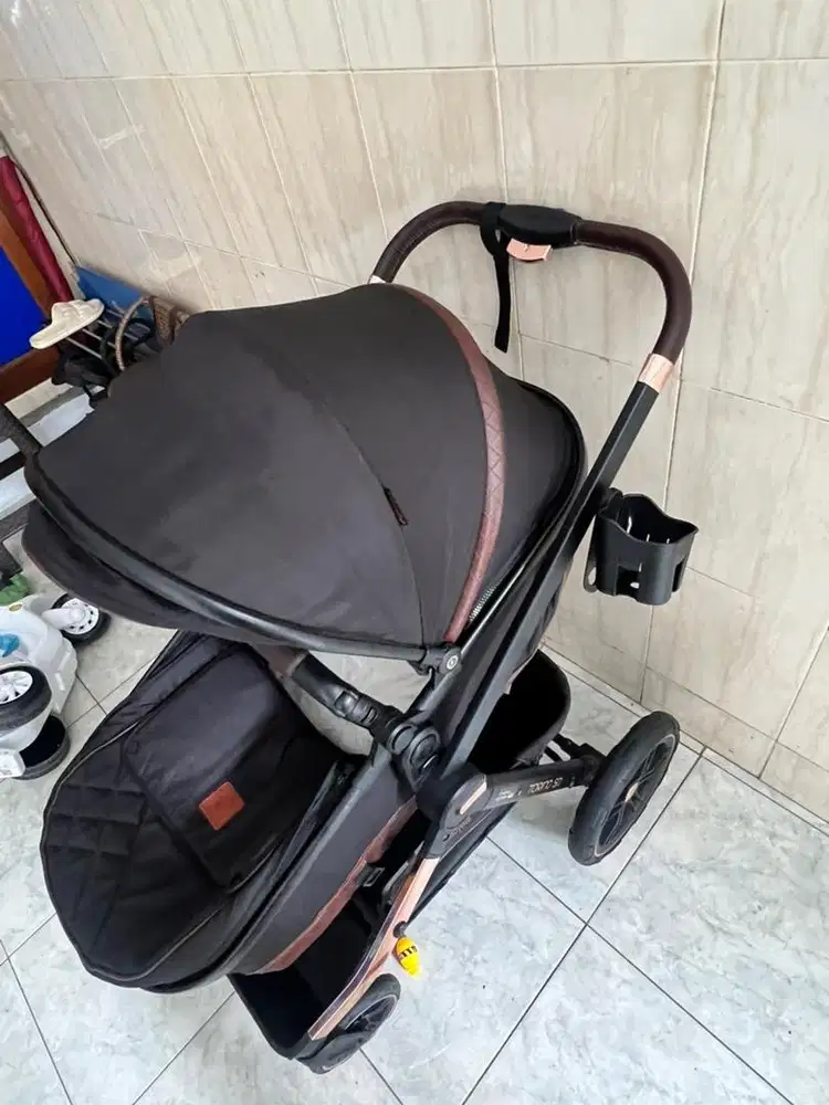 Stroller Babyelle Torino SP S803 Pram Reversible Seat Bisa Hadap depan