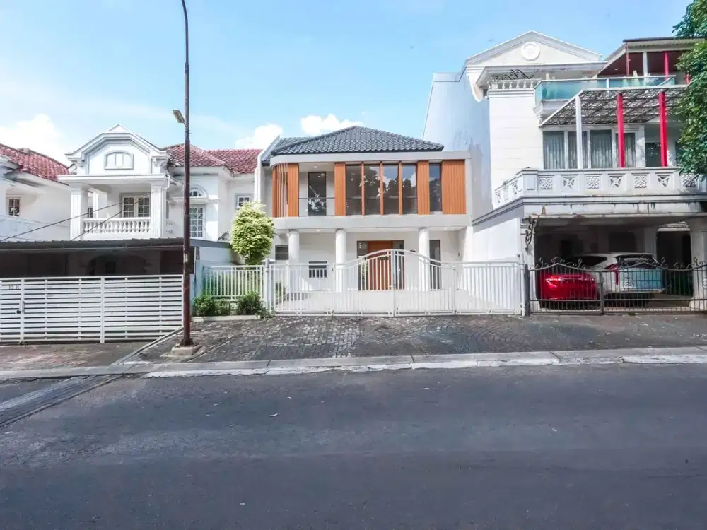 Rumah LB 250 SHM 10 menit ke Living World Kota Wisata J-37839