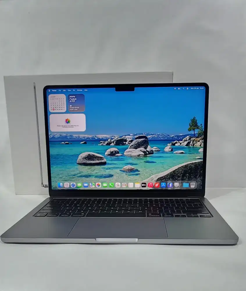 Macbook air m2 8/256 space gray
