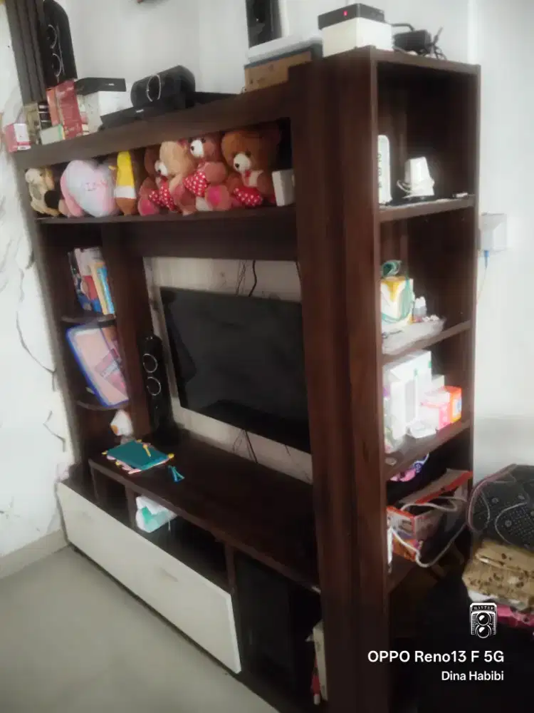 Lemari rak tv informa