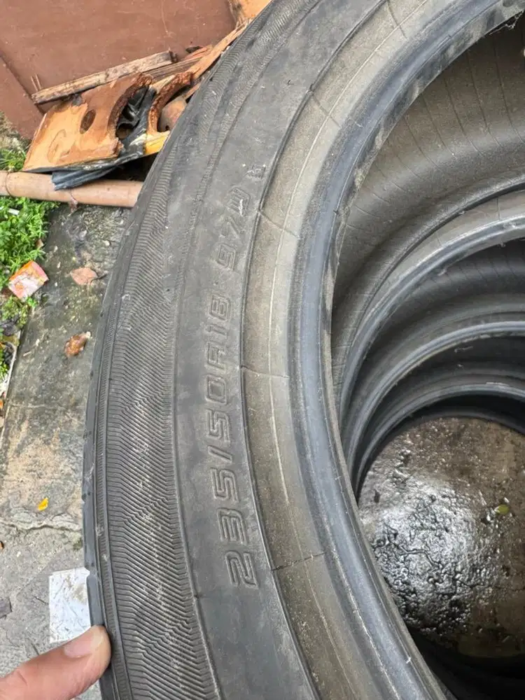 Ban dunlop 235/50/R18