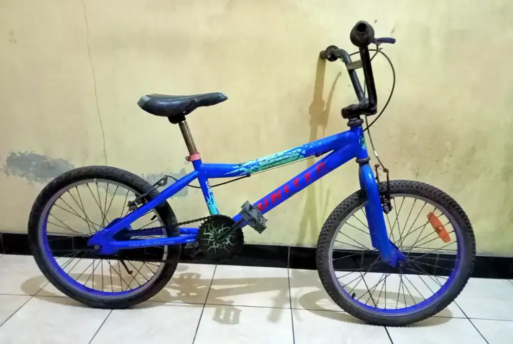 sepeda bmx united ori