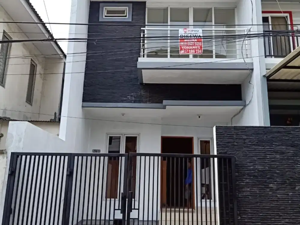 Disewakan rumah siap huni 2 1/4 lt di Citra garden 5
