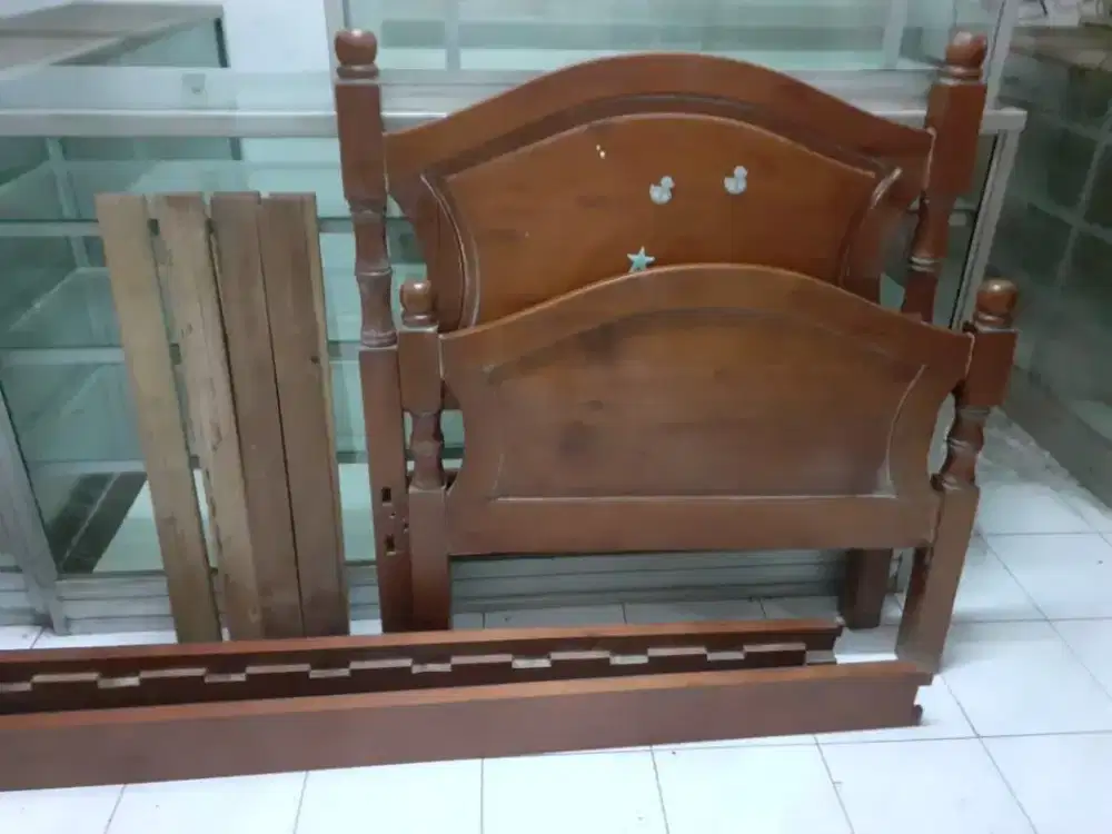 Dipan kayu murah 90cm x 180cm