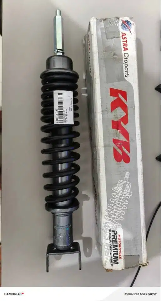 Shock sok monoshock kayaba KYB motor vespa PX 150 kondisi baru
