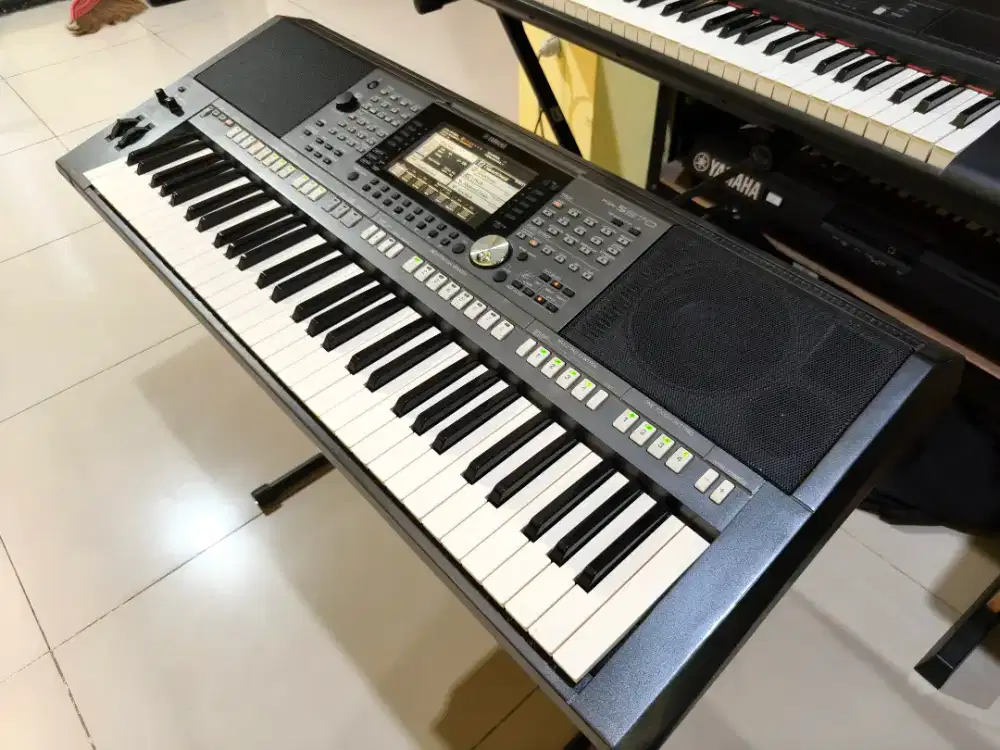 Dijual Keyboard Yamaha Psr S970 Second Normal Mulus