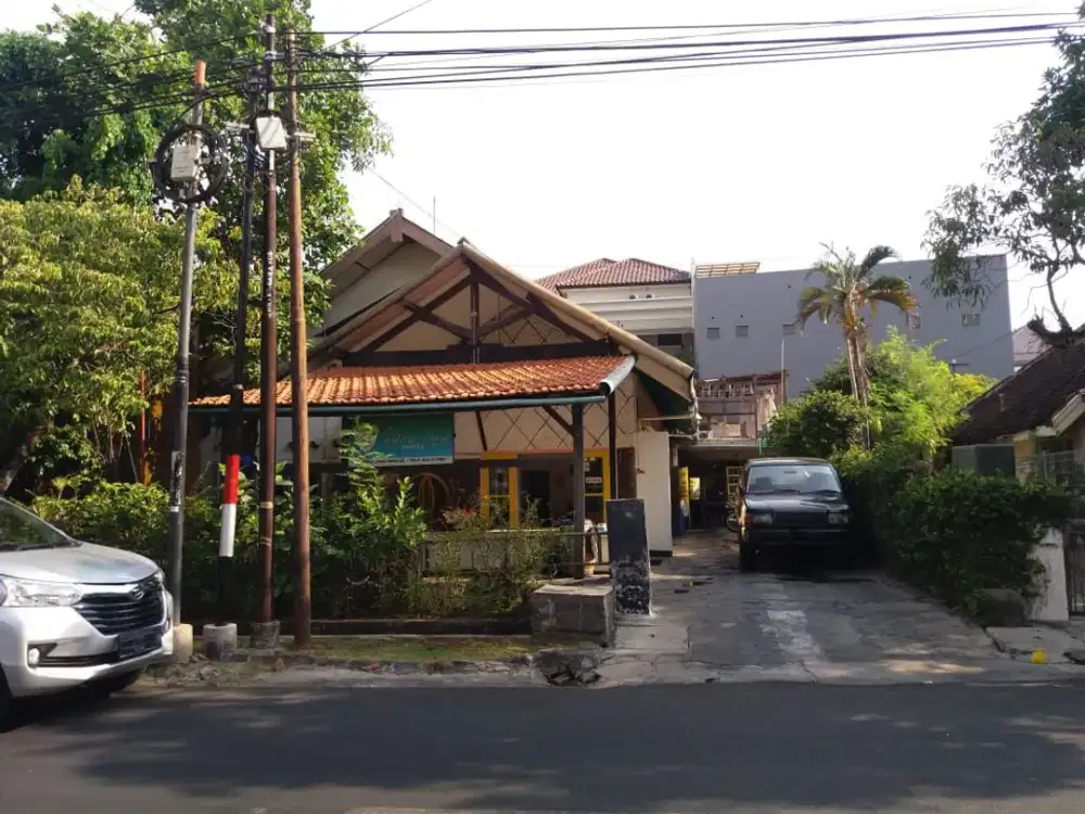 Dijual Hotel Lokasi Pusat Kota Di Jl. Erlangga Raya Semarang