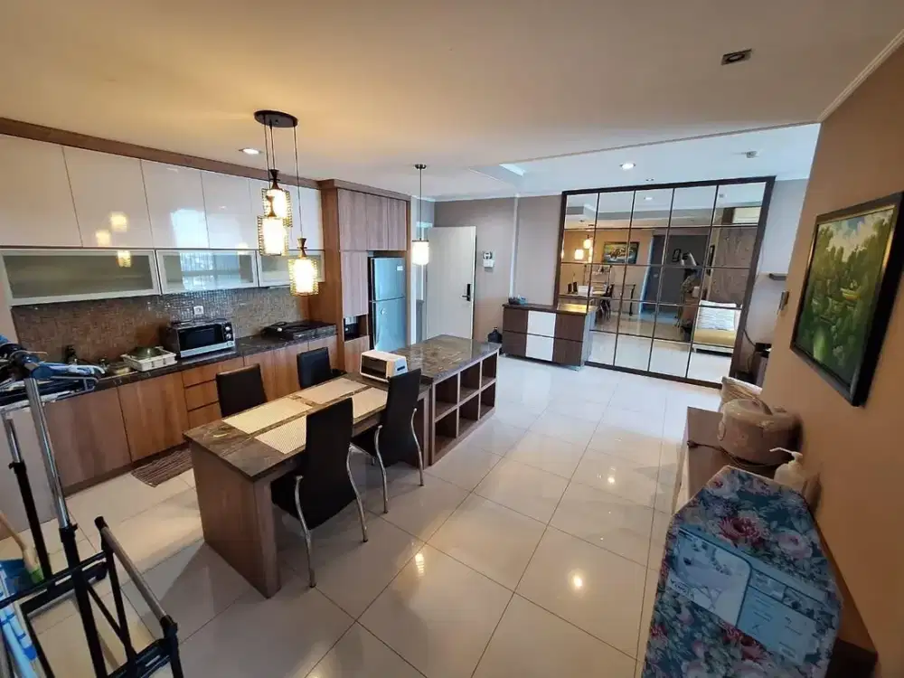 APARTEMEN VUE CIPUTRA WORLD, lt.18 View City