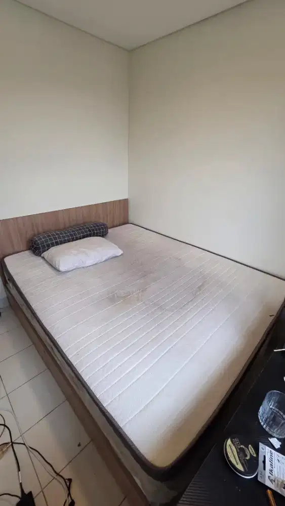 Topper Kasur Quantum Ukuran 160 x 200 tebal 8cm bahan latex