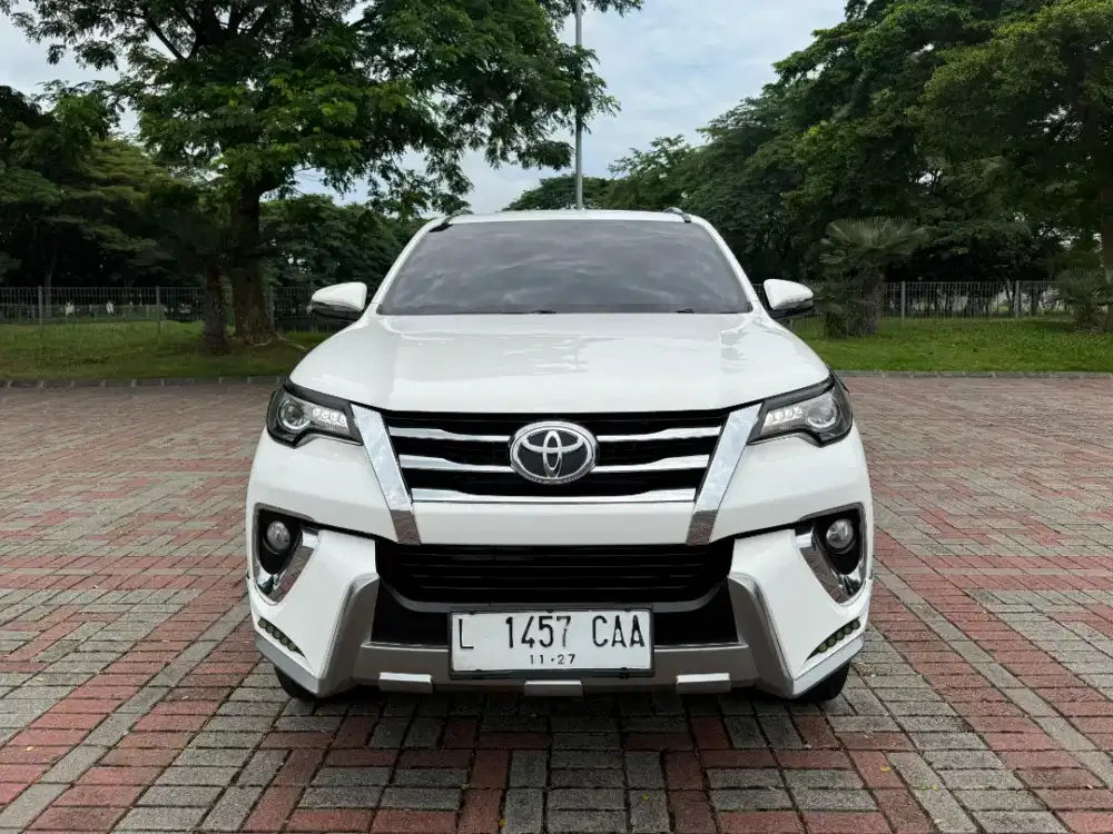 Toyota Fortuner VRZ 2.4 AT DP Minim 35jt