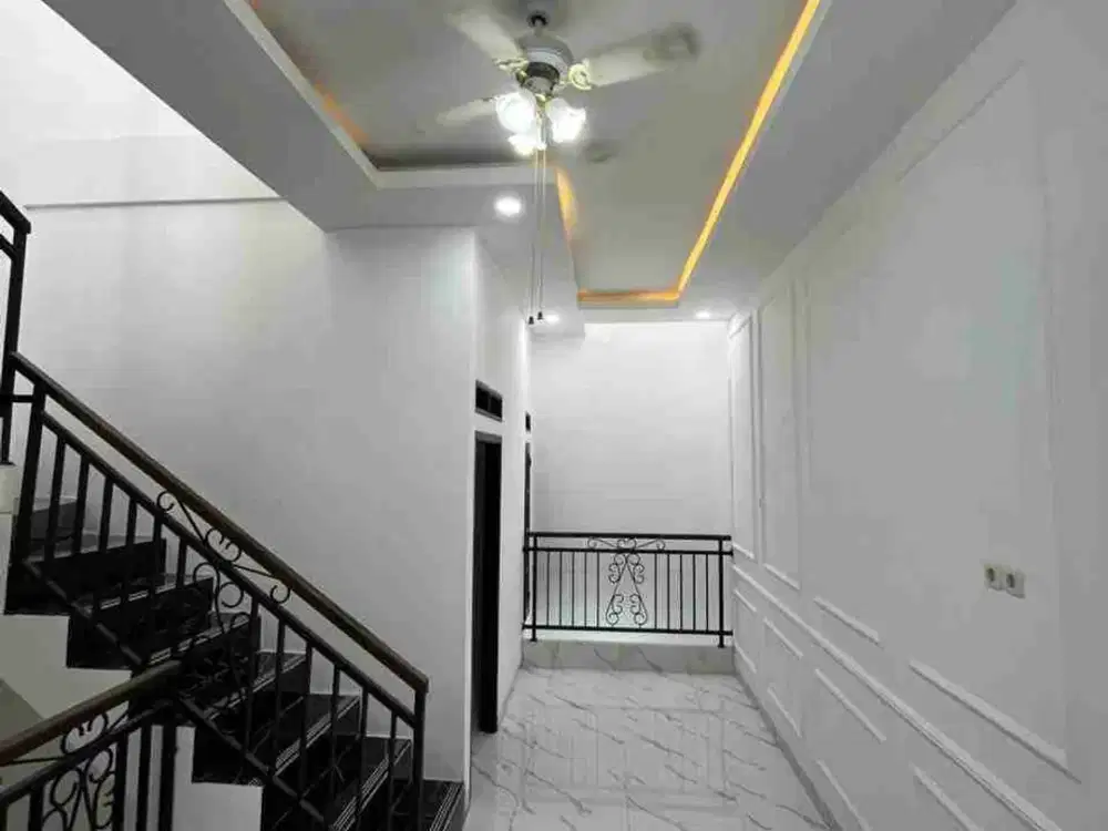 Rumah 2.5 Lt Dijual di Condet Dekat PGC, Toll Cawang, Mall Cihantung, TB. Simatupang, jln Raya Bogor