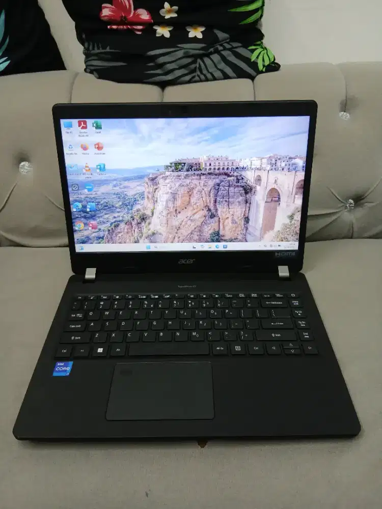 Acer TravelMate P241 Intel Core i7 1135G7 Ram 8Gb Ssd 512gb 14 inch