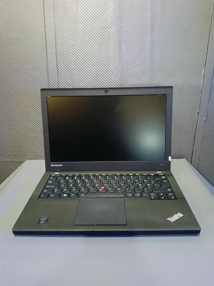 Lenovo Thinkpad X240 Intel core i5 Gen 4 ram 8gb SSD 180gb mulus awet