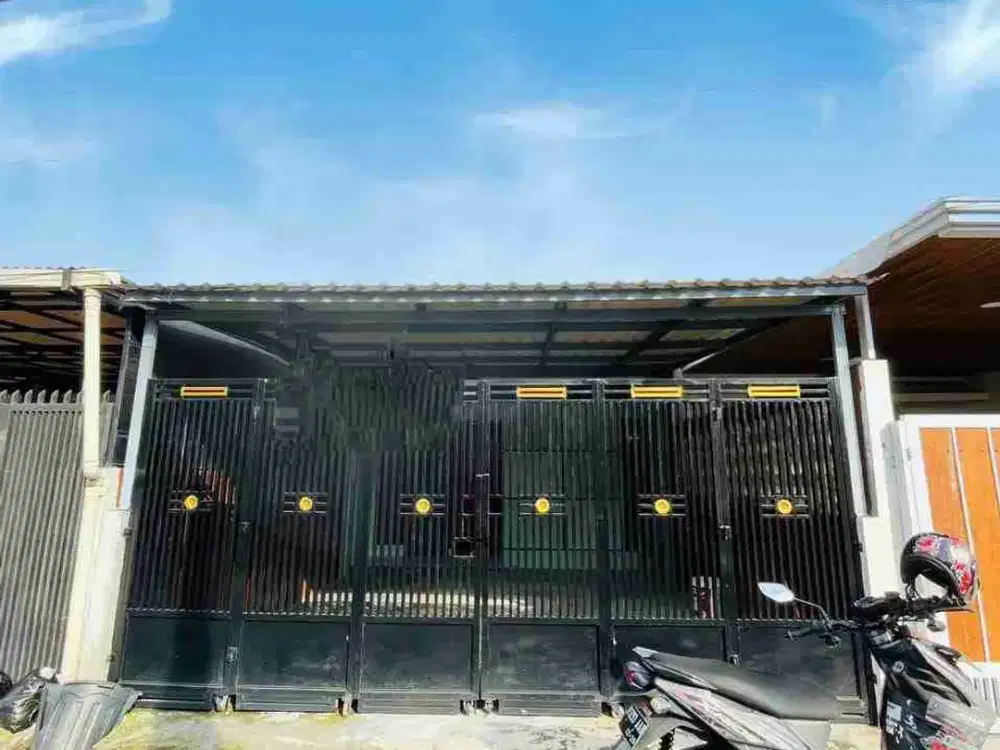 Di jual Rumah harga murah jarang ada di komplek cisaranten ArcamNik