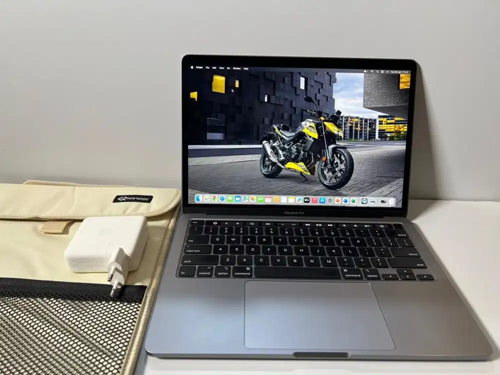 Macbook pro 13inch 2020 ram 16Gb