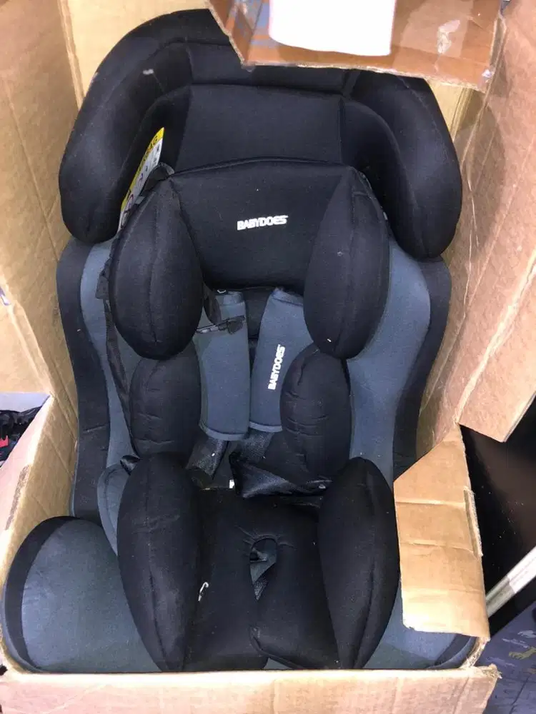 Jual carseat babydoes