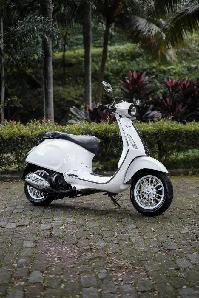 JUAL VESPA MATIC BEKAS/SECOND SPRINT 150 3VIE 2015 MURAH BERGARANSI