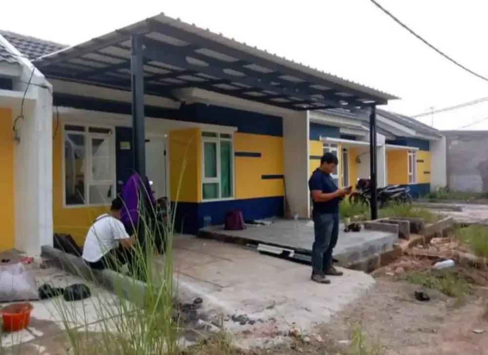 Kanopi baja ringan dan garasi