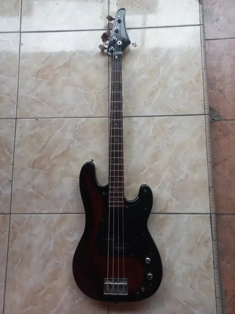 Bass merk samick model precision bass asli original MIK