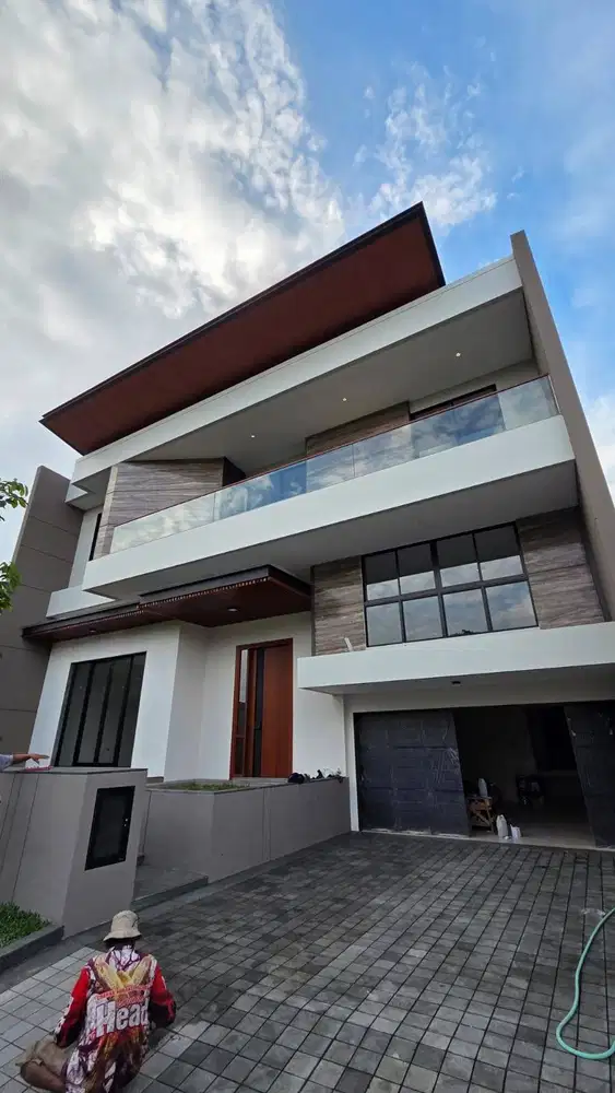 MODERN LUXURY House Lisbon Granada Pakuwon Indah