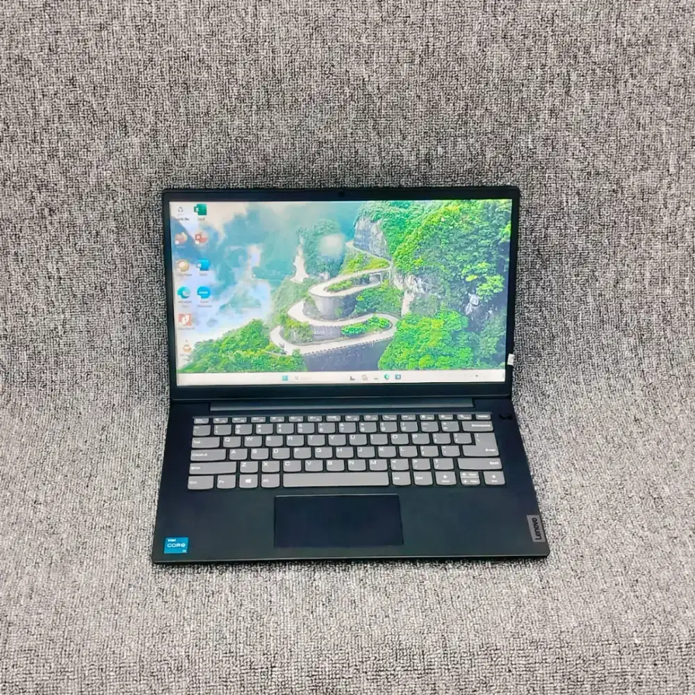 Lenovo V14 G2 | i3 Gen 11 | RAM 8/512GB | Ngebut & Mulus!