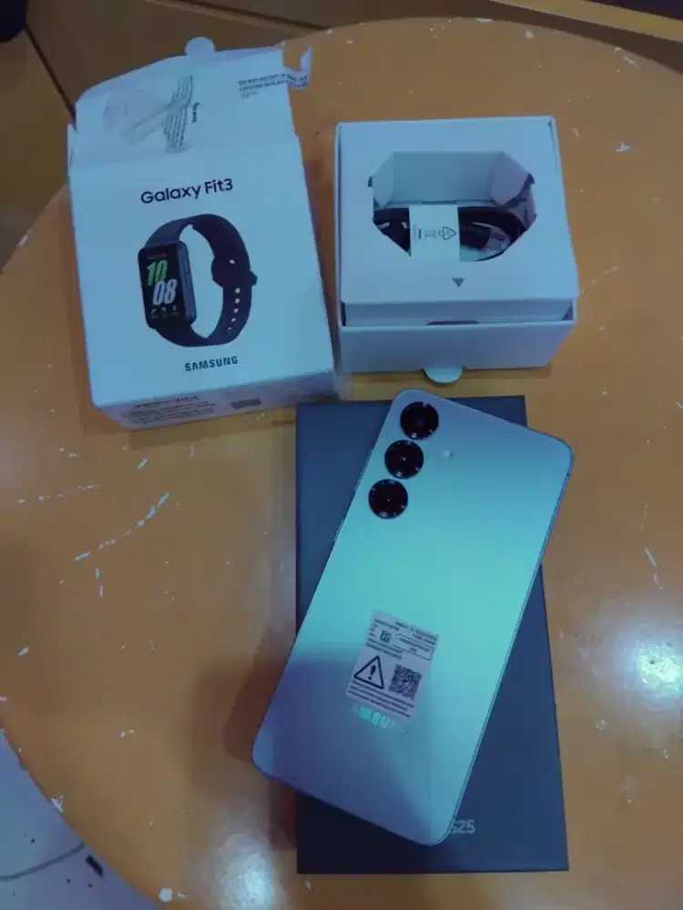 Promo cicilan bunga 0%  Samsung S25 12/256