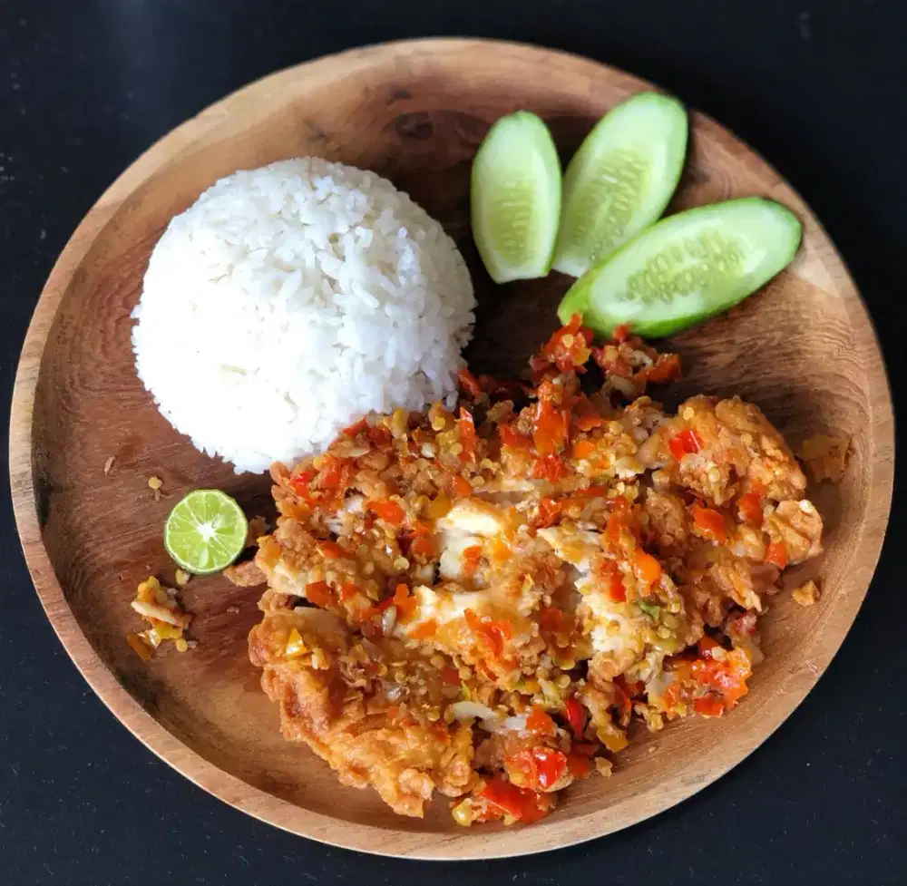 DICARI ASISTEN/HELPER AYAM GEPREK