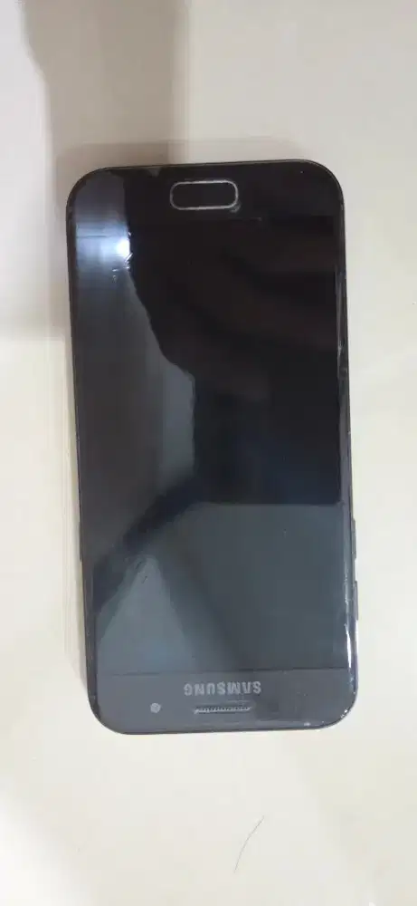 Samsung Galaxy A3 Mulus 100% seperti baru