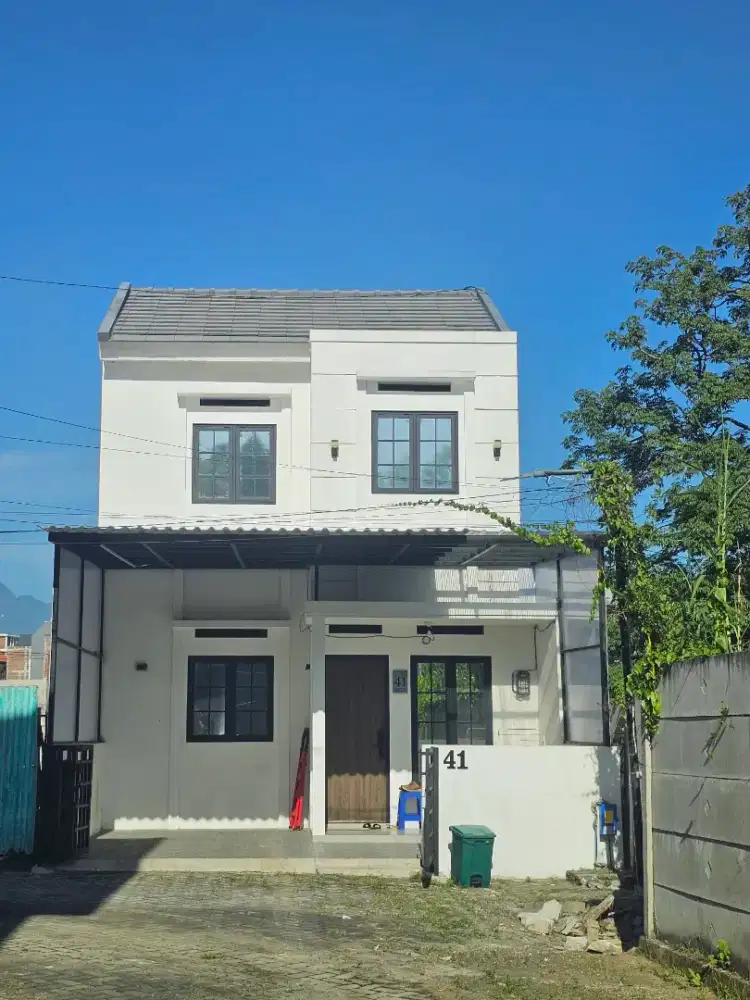 Jarang Ada! Rumah 2 Lantai SHM Lowokwaru Malang