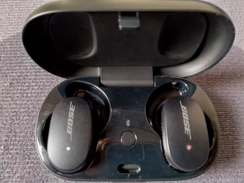 TWS Bose QuietComfort Earbuds (Minus)