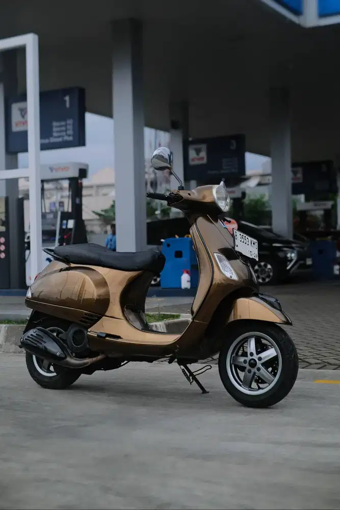 JUAL VESPA MATIC BEKAS/SECOND LX 3VIE 150 2013 MURAH BERGARANSI