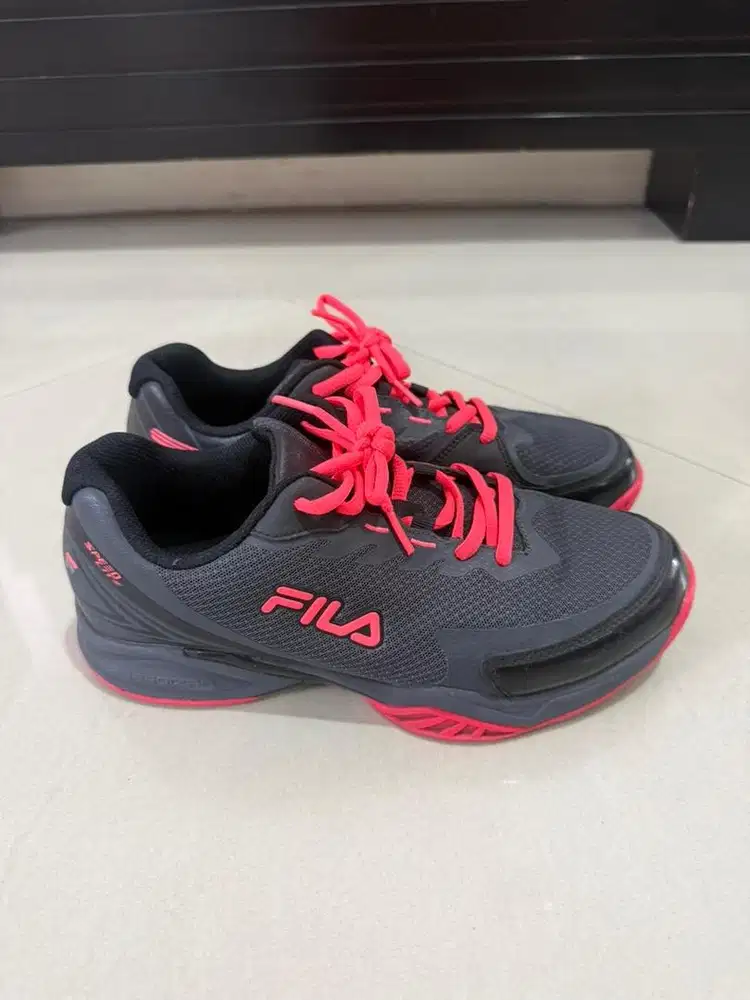 DIJUAL SEPATU FILA TENNIS 100% ORIGINAL