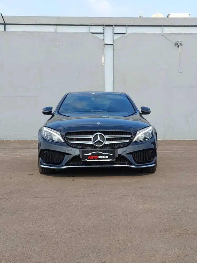Mercedes Benz Mercy C 200 C200  ( W205 ) AMG 2017 Black on Black