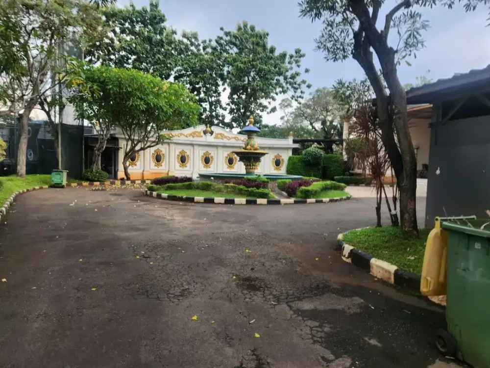 Ruang Usaha 2Lt Dengan Private Pool di H Sinen Ragunan Pasar Minggu