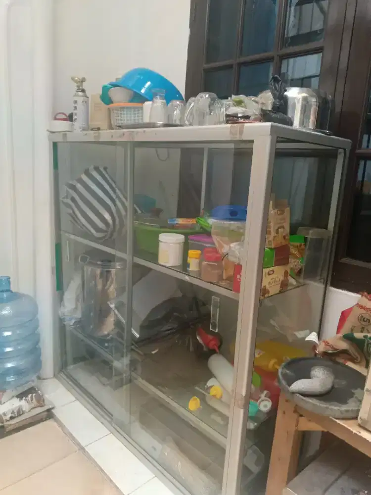 Etalase bekas besar kualitas mahal