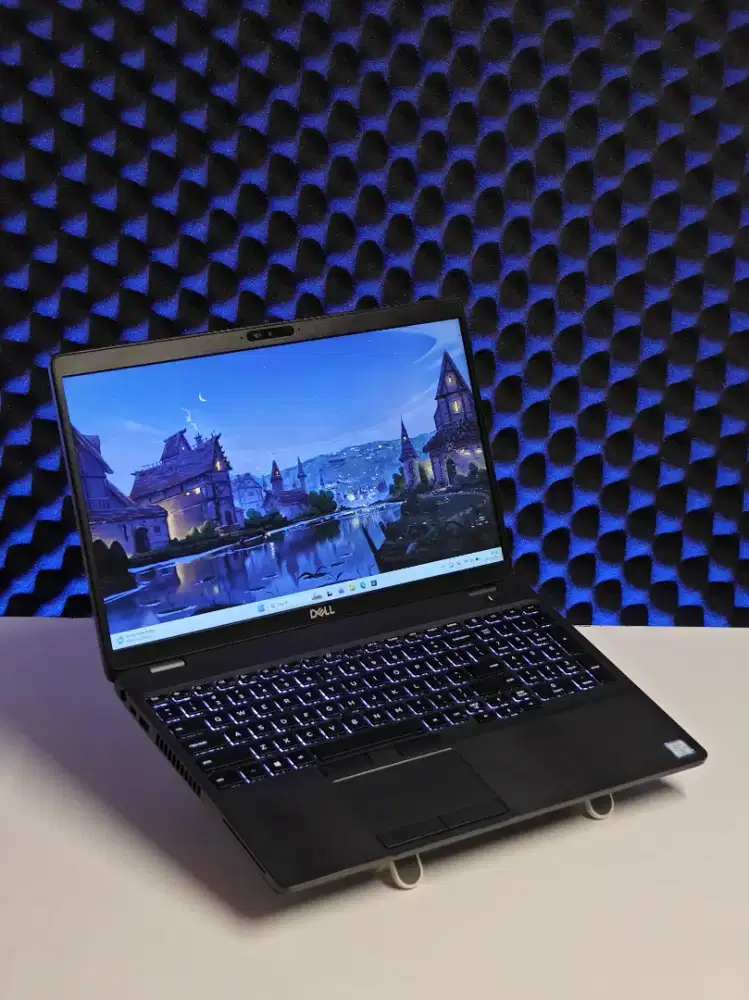 Laptop Dell Latitude 5500 – i5-8365U | 8GB | SSD 256GB | FHD IPS