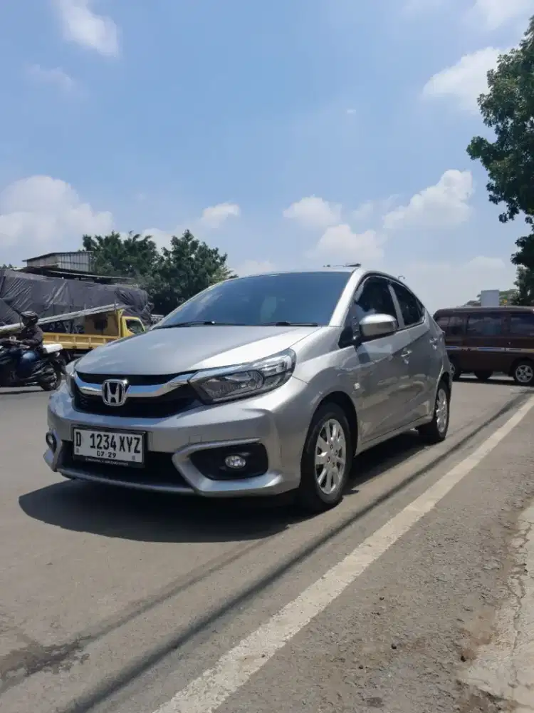 Brio 1.2 E At 2019 Abu-abu Kredit DP.28Jt