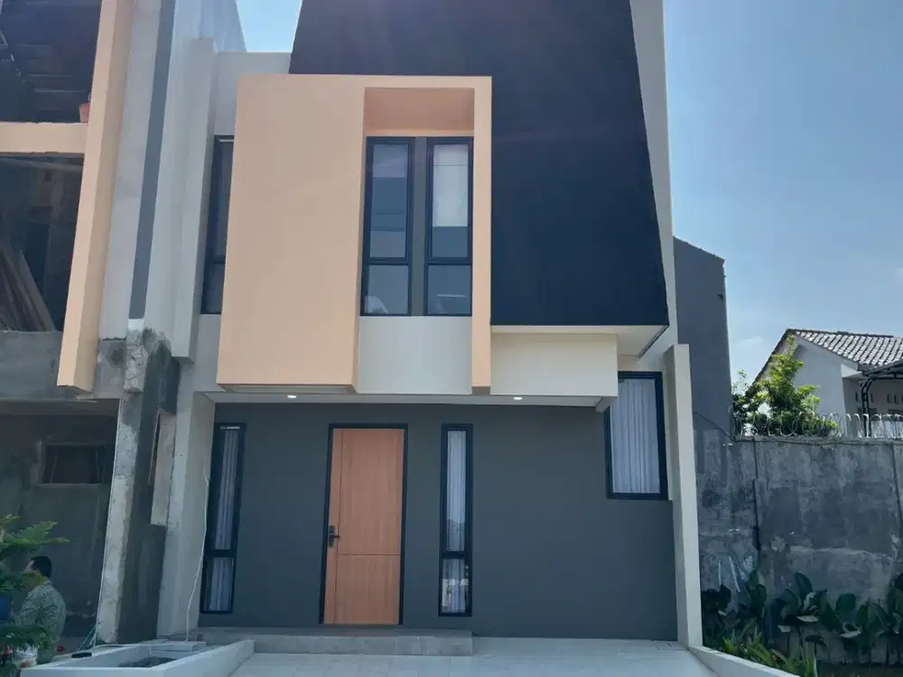 DIJUAL RUMAH BARU 2 LANTAI DI PUSAT KOTA CIBINONG BOGOR