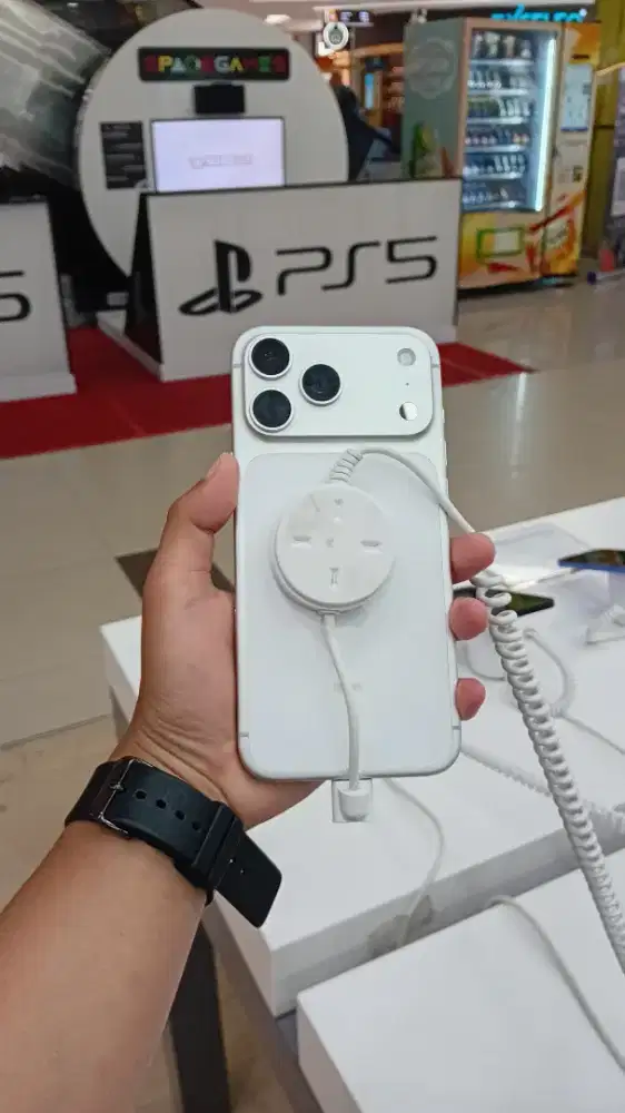 READY IPHONE 17 PRO MAX KREDIT INDODANA BUNGA 0% GRATIS 2X CICILAN